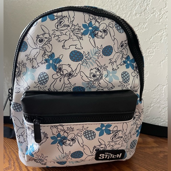 NEW Disney Biolworld Lilo & Stitch Mini Backpack - Picture 1 of 9